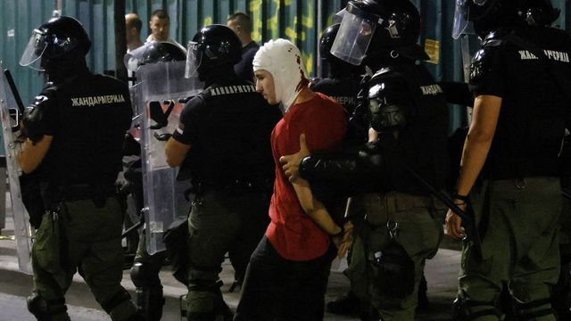 Protestele antiguvernamentale se amplifică în Serbia