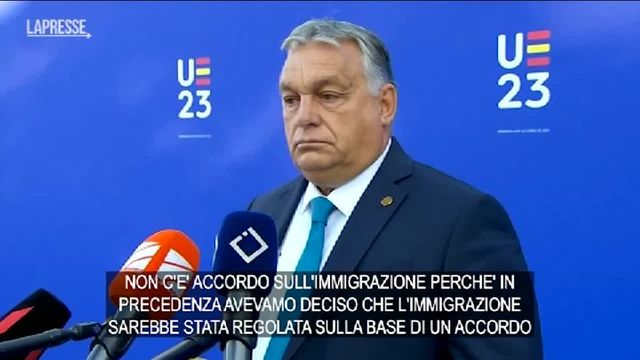 Orban accusa, 'Polonia e Ungheria stuprate dall'Ue sui migranti'