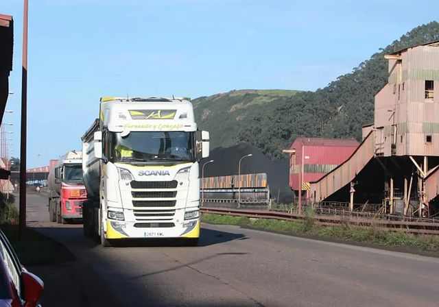 El Gobierno revisará los precios del transporte de mercancías por carretera si suben los carburantes
