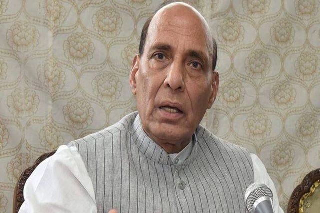 Rajnath Singh holds bilateral talks with his Belarusian counterpart in Dushanbe