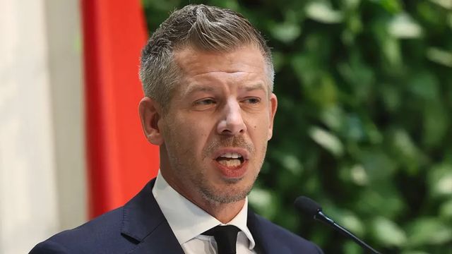„Látom, sokan versenyt örömködnek” – Magyar Péter így kommentálta az AfD választási győzelmét