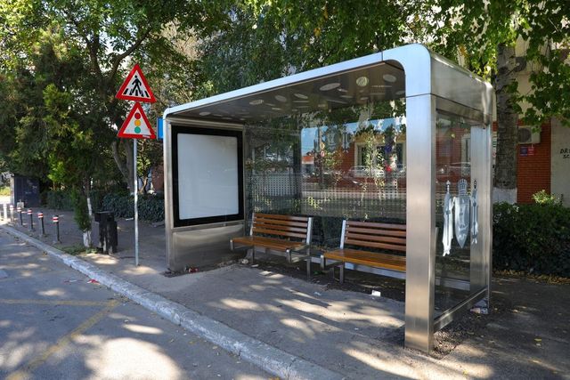 Românii petrec 53 de minute pe drum pentru doar 17 km de navetă