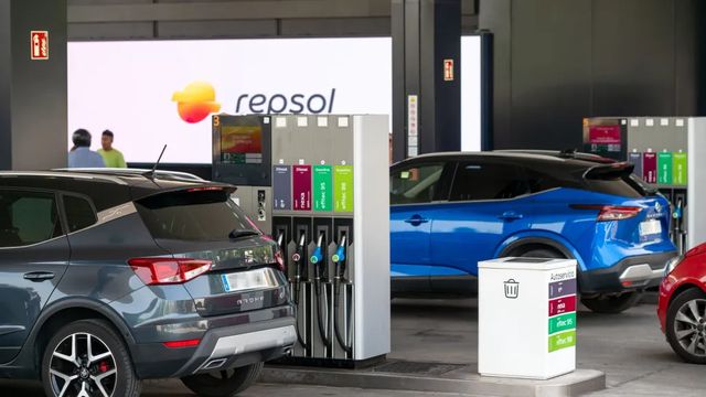 Repsol amplía hasta el 3 de mayo sus descuentos de hasta 40 céntimos por litro