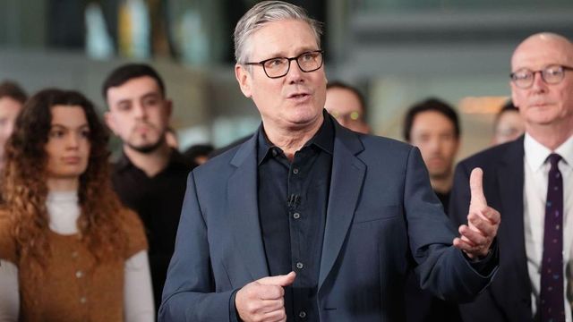 Prim-ministrul britanic, presat să obțină extrădarea lui Andrew Tate cu prilejul unei deplasări a acestuia în Dubai