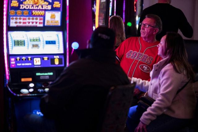 Illegittimo il divieto assoluto di slot per il gioco online nei locali pubblici