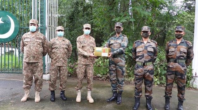 Army, BSF exchange sweets with Pakistan counterparts on Eid-ul-Adha