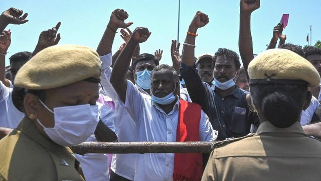 5 injured after Sri Lankan Navy fires during detention of 13 fishermen, government summons envoy in Delhi