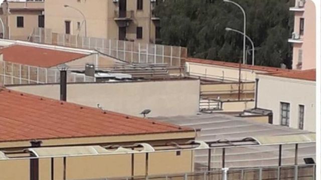 Palermo, tre detenuti scappano dal carcere minorile Malaspina