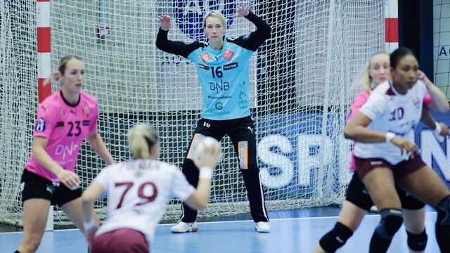 Rezultat important pentru Rapid în Liga Campionilor la handbal feminin. Înfrângere pentru Gloria Bistrița