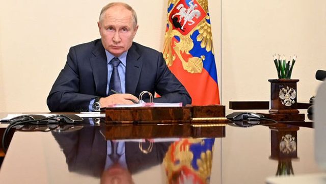 Russian President Putin to self-isolate due to coronavirus among inner circle