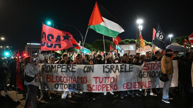 Statale Milano occupata, pronti per lo sciopero generale