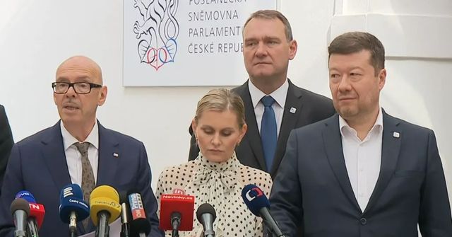 Poplatky za ČT a ČRo se zruší, oznámil ministr Klempíř