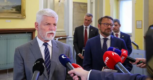 Vláda má rozhodnout o složení delegace na červencový summit NATO v Ankaře