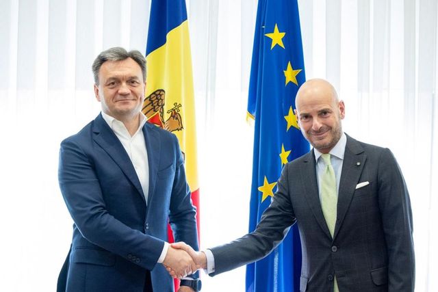 Premierul Dorin Recean a avut o întrevedere cu ambasadorul Italiei la Chișinău, Giuseppe Maria Perricone