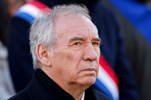 Bayrou, riforma pensioni torna 'in cantiere'