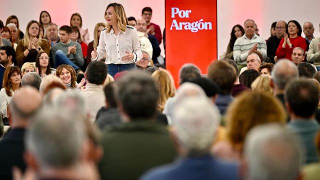 Pilar Alegría presenta su candidatura al Gobierno de Aragón y llama al PSOE a «no resignarse»