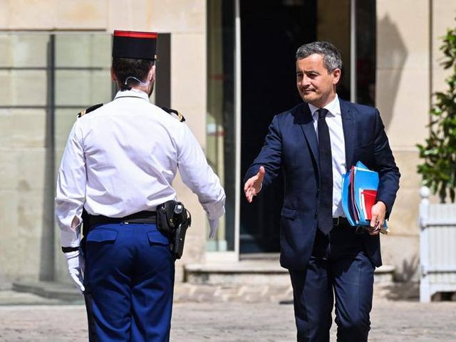 Darmanin, la Francia non accoglierà migranti da Lampedusa