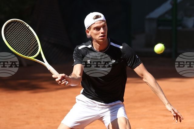 Нестеров се класира за полуфиналите на сингъл и за финала на двойки в Тунис