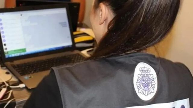 Detenida una mujer por intentar estrangular a su bebé en Las Palmas | Ideal