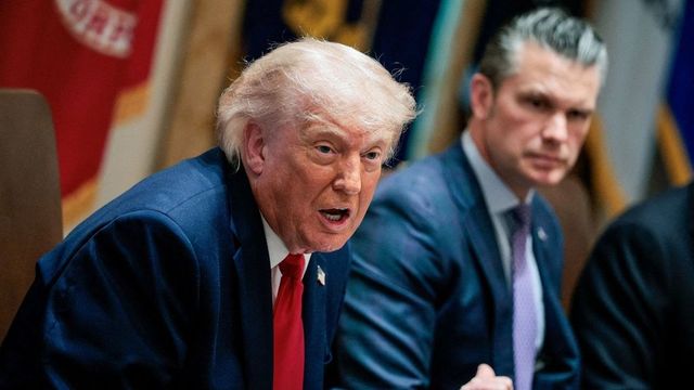 Blokáda u Íránu skončí, slíbil Trump