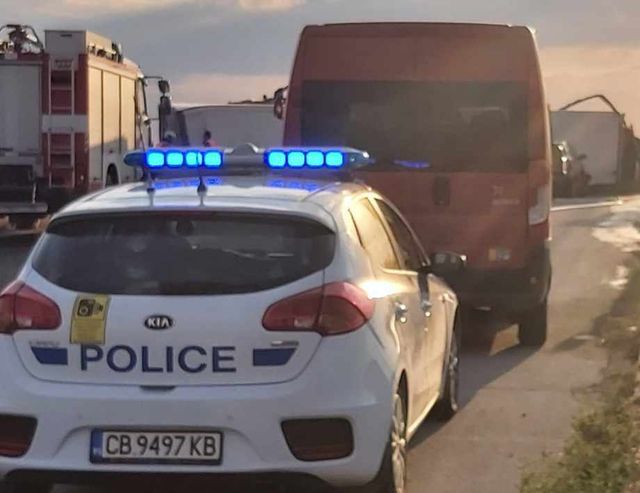 Катастрофа с цистерна на Тракия предизвика задръстване край Пловдив