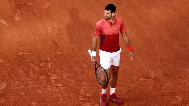 Djokovic se opera de menisco, con los Juegos Olímpicos en el horizonte