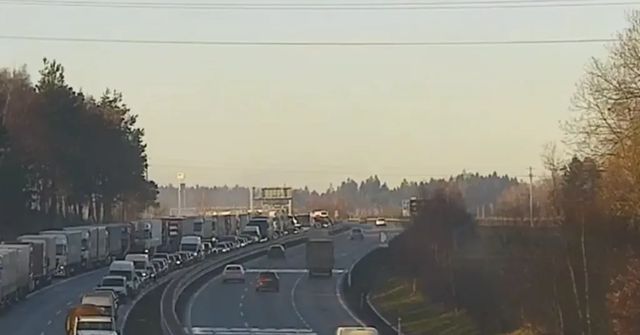 Hromadná nehoda zablokovala dálnici D1 na Vysočině