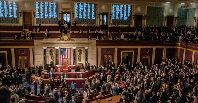 Je čas ukončit válku v Íránu, vzkázala Trumpovi Sněmovna reprezentantů USA