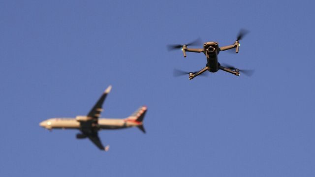 Спряха въздушния трафик на летището в Гьотеборг заради дрон