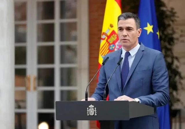 Pedro Sánchez hace oficial el relevo de Teresa Ribera por Sara Aagesen