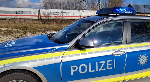 Dva Syřané čelí obvinění z přepadení a znásilnění Čecha v Drážďanech