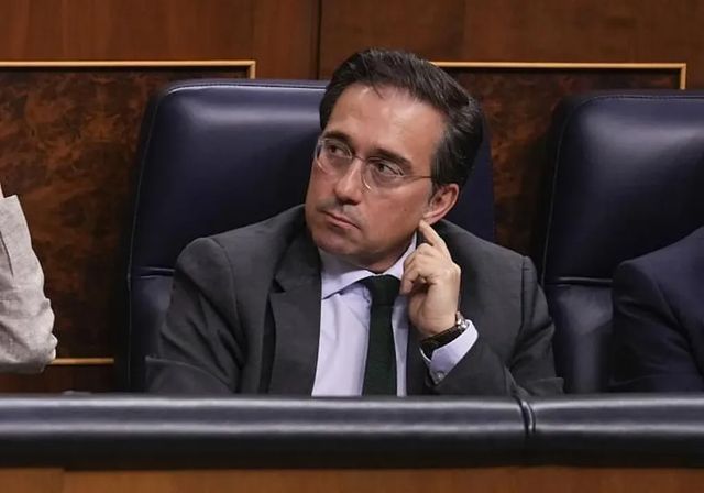 Albares pide explicaciones a Israel por la detención de un soldado español en Líbano