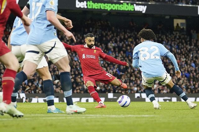 Liverpool zvýšil náskok na Arsenal, Tottenham nestačil na City