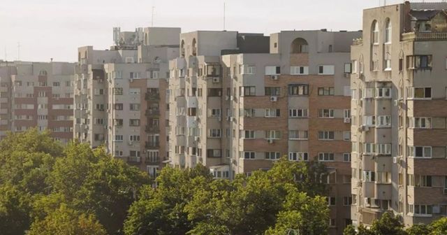 Sute de blocuri din Capitală, fără apă caldă din cauza unor lucrări