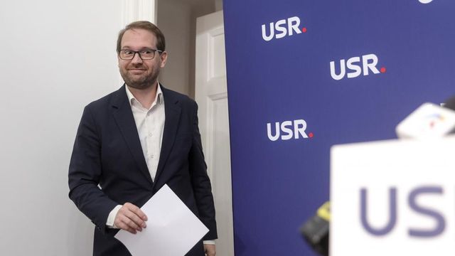 Moțiune simplă la adresa ministrului mediului