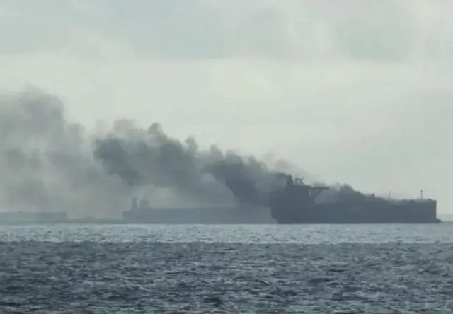 Tanc petrolier suspectat că face parte din flota-fantomă a Rusiei, lovit în plin de o dronă care a vizat sala motoarelor, în Marea Neagră