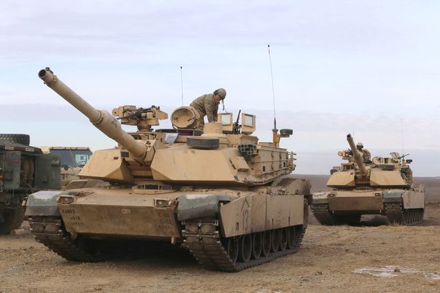 Tancuri americane Abrams, cele mai moderne din lume, au făcut exerciții militare comune în poligonul Smârdan