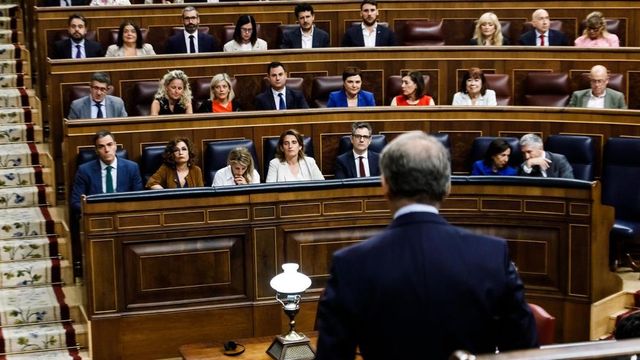 El PSOE aumenta en más de dos puntos su distancia con el PP según el CIS