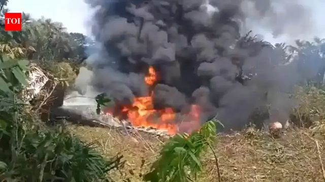Colombian military plane with 110 soldiers on board erupts in flames after crash — watch