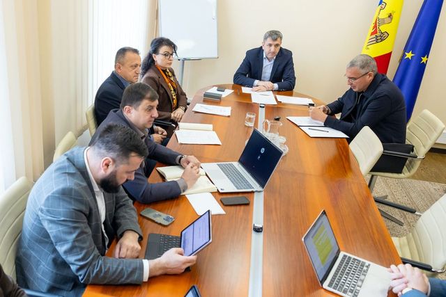 Parlamentul urmează să examineze un proiect privind extinderea controlului asupra CSE