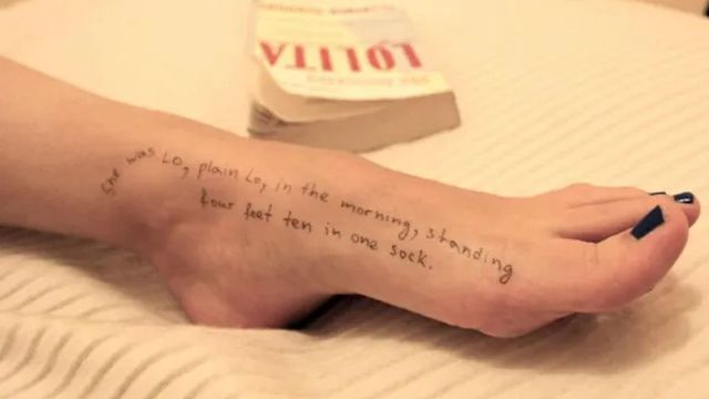 Epstein, dem pubblicano nuove foto con Chomsky e Gates