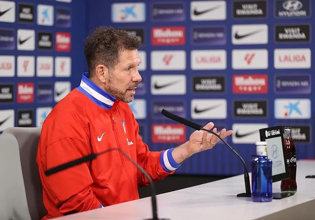 Simeone echa un capote a Flick: «Somos personas, tenemos emociones y sensaciones»