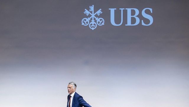 Ubs-Credit Suisse, a rischio fino a 30 mila posti dopo la fusione
