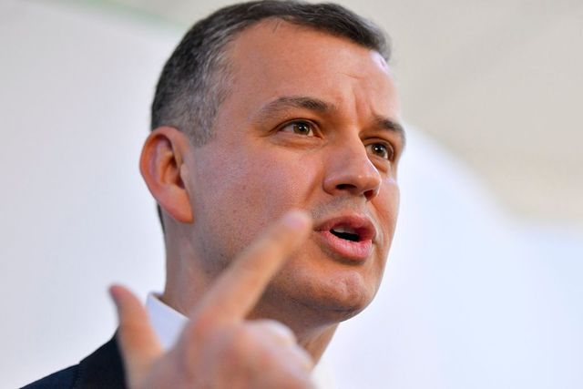 Eugen Tomac clarifică fotografia cu Nicușor Dan și Lucian Pahonțu de la Bruxelles