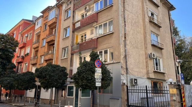 Посольство Молдовы в России временно приостановило оказание нескольких консульских услуг