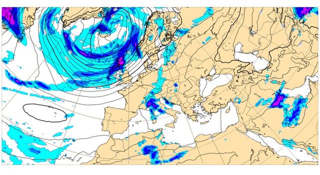 Meteo, maltempo in arrivo con freddo, piogge e temporali: ecco tutte le regioni colpite