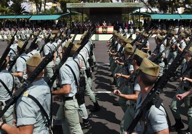 La Justicia avala borrar cualquier rastro de Franco de la Legión