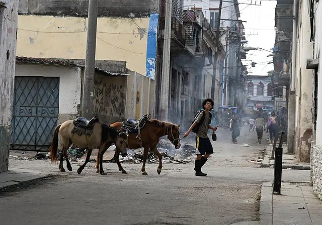 Cuba comienza a levantarse contra el castrismo