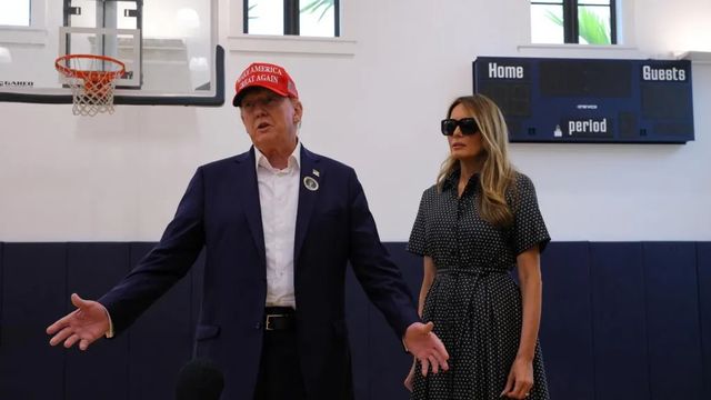 Trump vota en Florida prometiendo que reconocerá su derrota “si las elecciones son limpias”