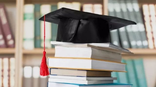 Teza de licență ar putea fi eliminată din cauza inteligenței artificiale